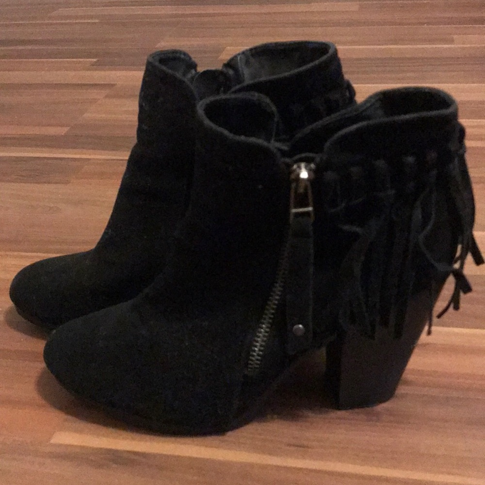 Black fringe booties